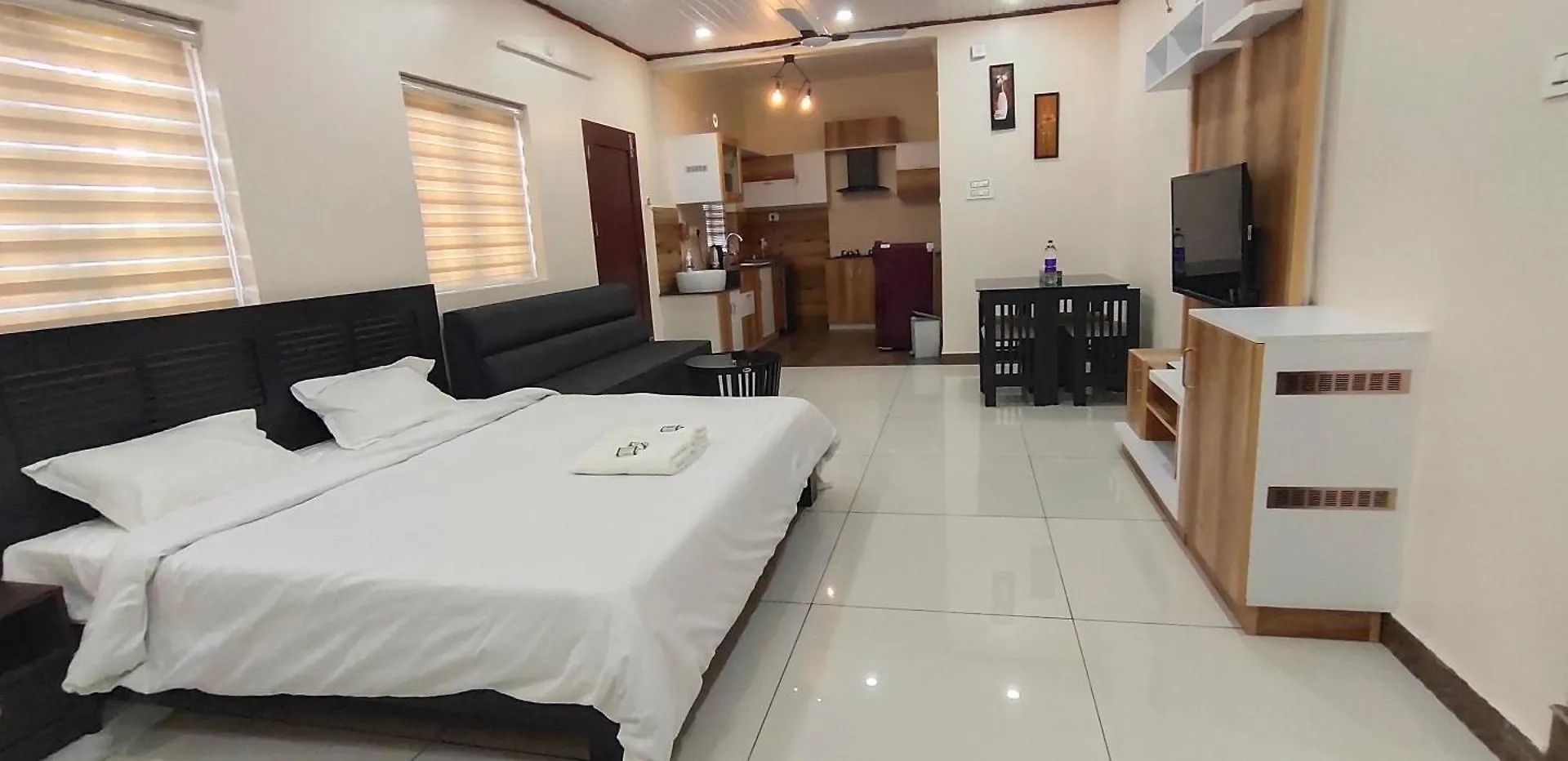 Cliff Way Apartments Varkala